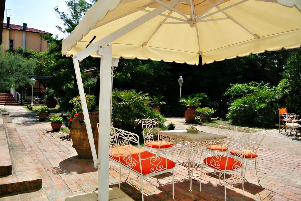 Hotel Villa Furia Беллария-Иджеа-Марина Экстерьер фото